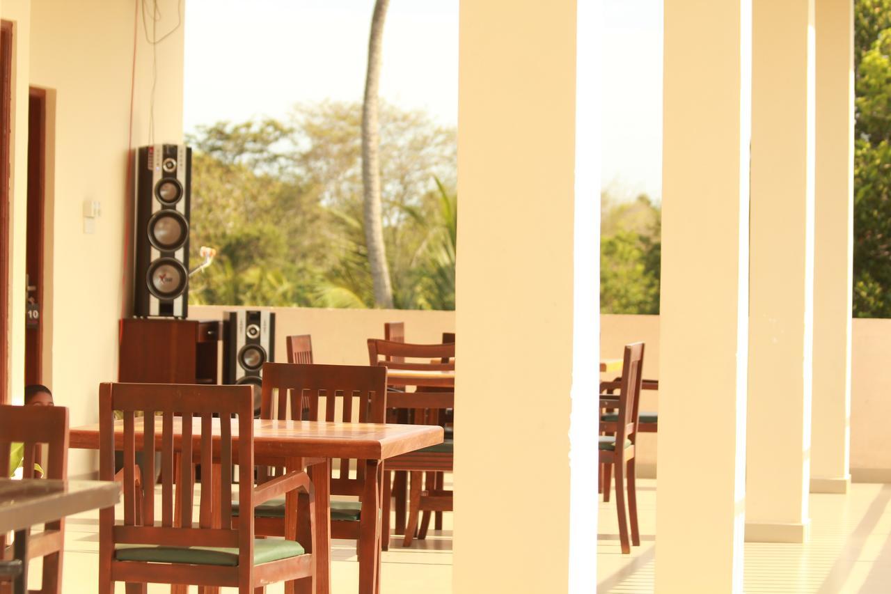 Pearl City Hotel Tissamaharama Luaran gambar