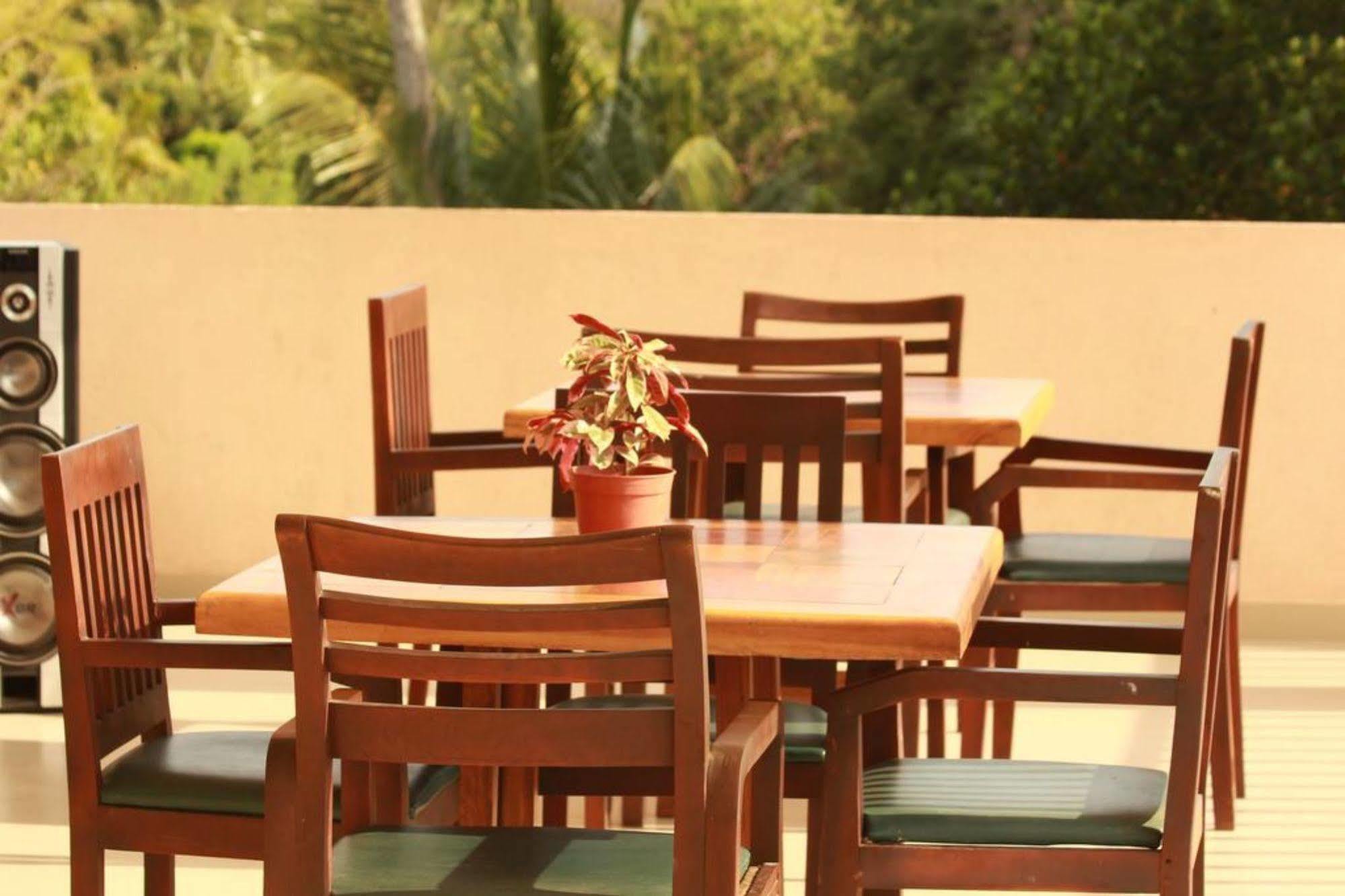 Pearl City Hotel Tissamaharama Luaran gambar