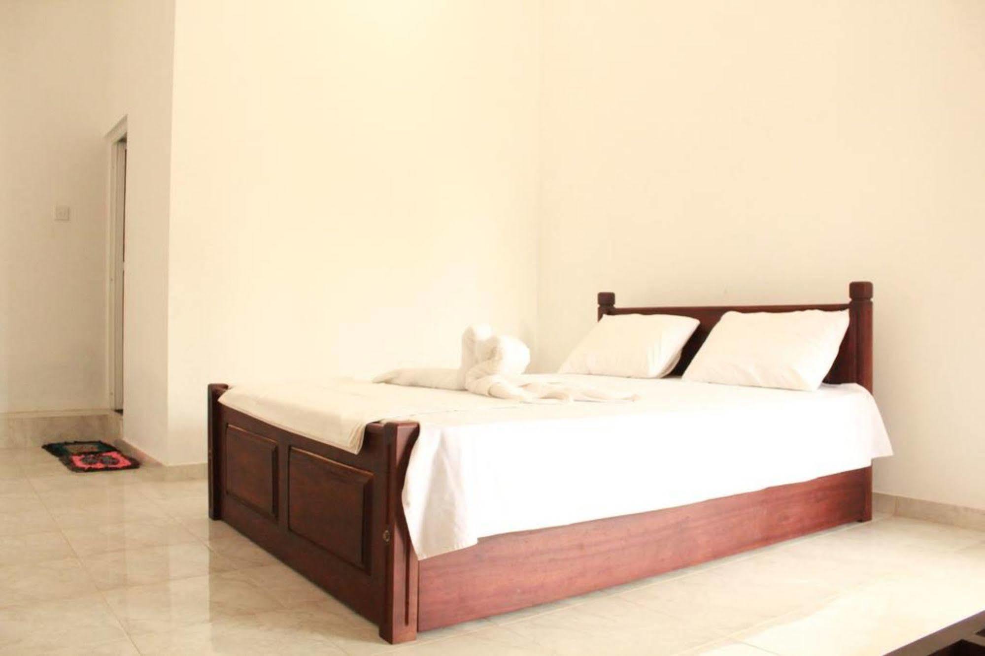 Pearl City Hotel Tissamaharama Luaran gambar