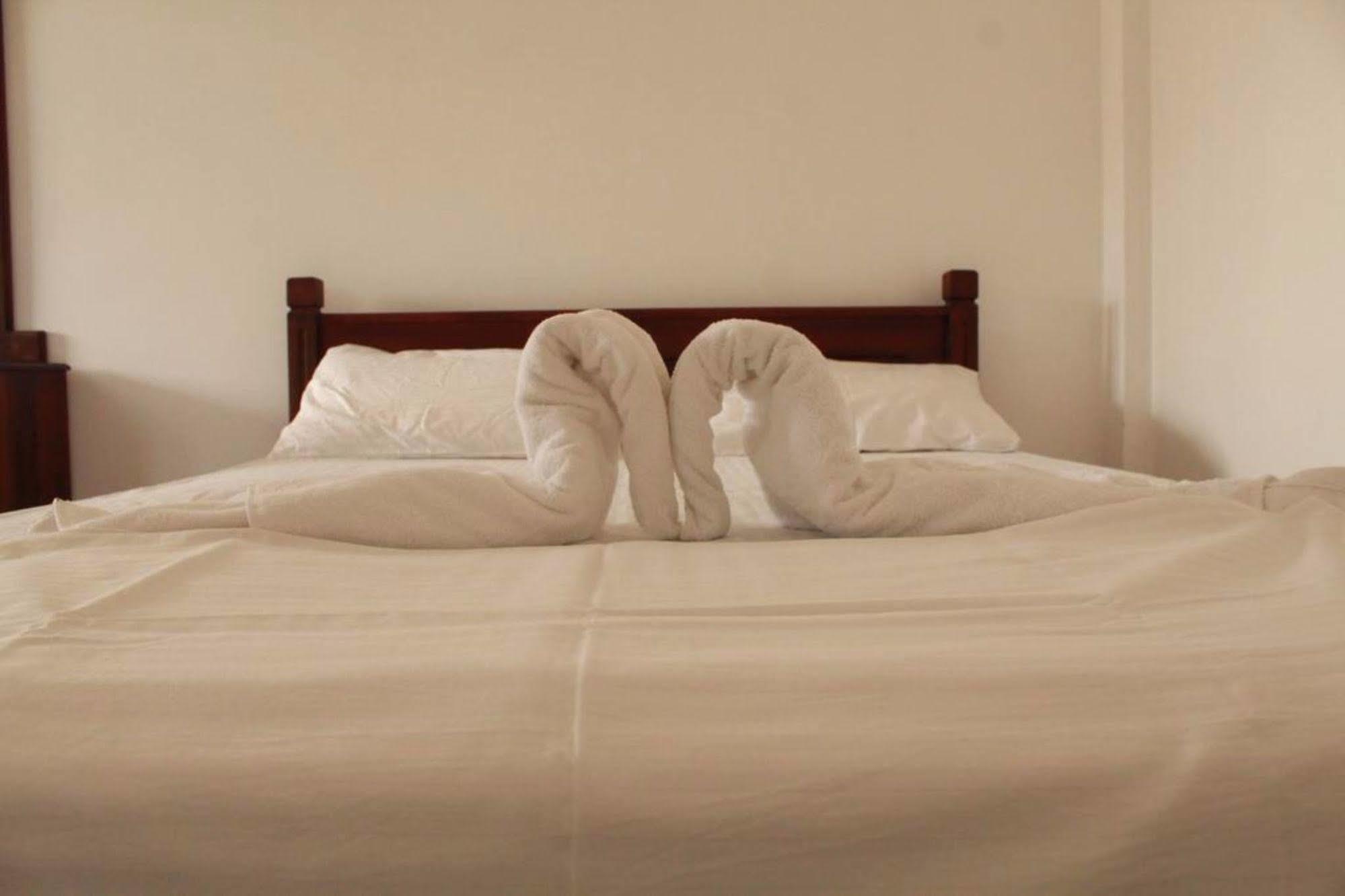 Pearl City Hotel Tissamaharama Luaran gambar